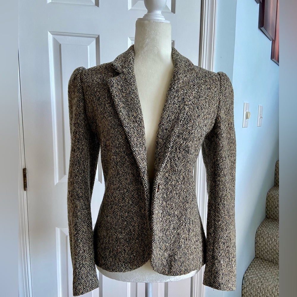 Tessuto Tweed Blazer. Size 4.